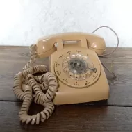 1978 Stromberg Carlson Beige Rotary Dial Desk Phone